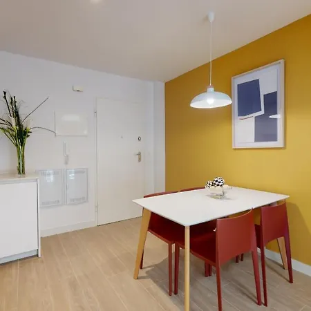 Apartamento Colorful Center 1b *
