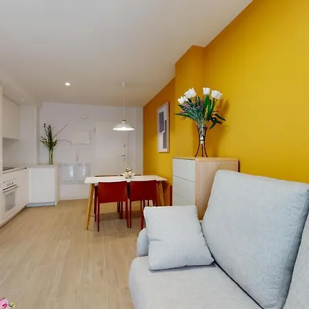 Colorful Center 1b Apartment